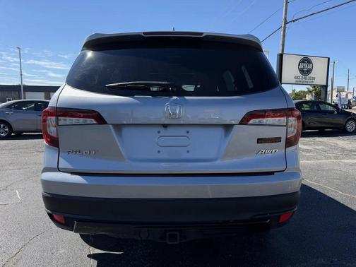 Lunar Silver Metallic 2022 Honda Pilot AWD TrailSport