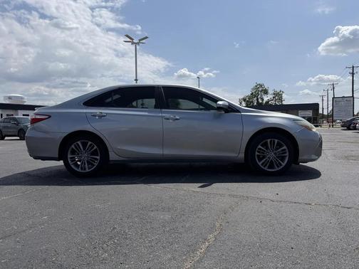 Celestial Silver Metallic 2015 Toyota Camry SE