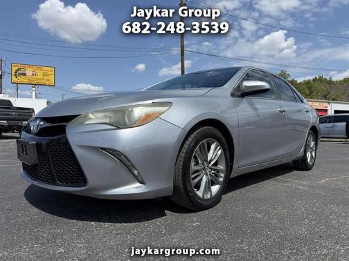 Celestial Silver Metallic 2015 Toyota Camry SE