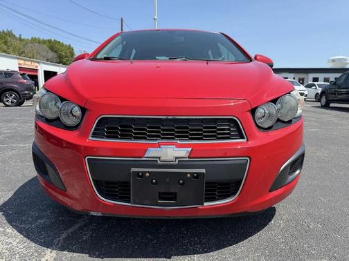 RED 2015 Chevrolet Sonic LT