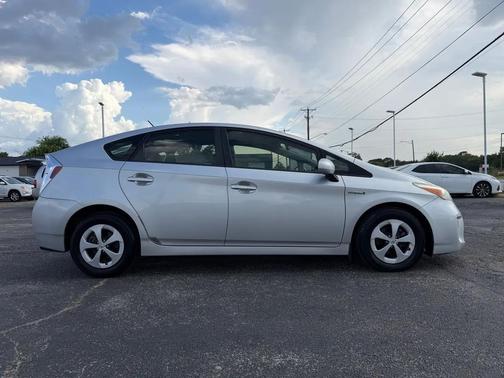 Classic Silver Metallic 2012 Toyota Prius Five