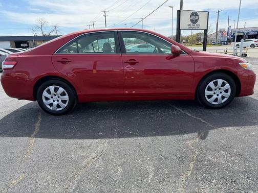 Barcelona Red Metallic 2010 Toyota Camry LE