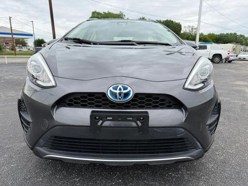 Magnetic Gray Metallic 2019 Toyota Prius LE
