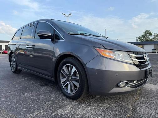 Modern Steel Metallic 2016 Honda Odyssey Touring