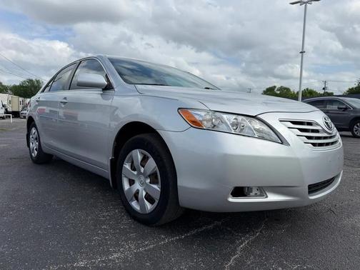 Titanium Metallic 2007 Toyota Camry XLE