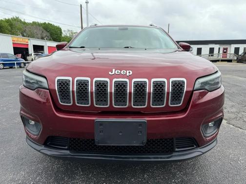 Velvet Red Pearlcoat 2019 Jeep Cherokee Latitude