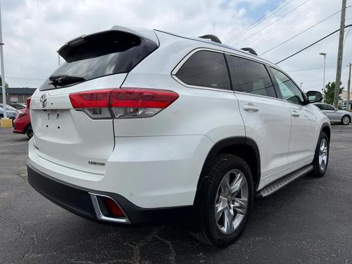 Blizzard Pearl 2017 Toyota Highlander Limited