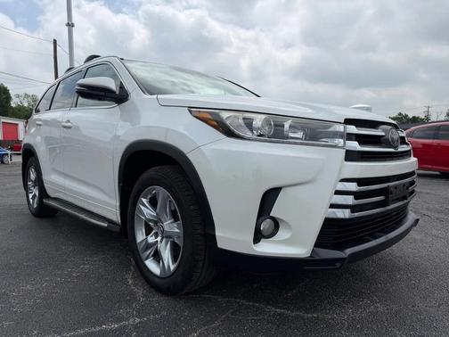 Blizzard Pearl 2017 Toyota Highlander Limited