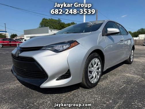 Classic Silver Metallic 2019 Toyota Corolla LE