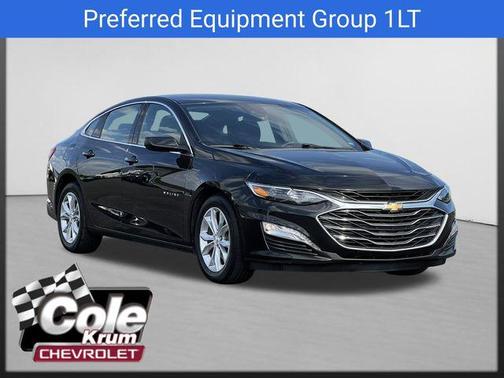 Mosaic Black Metallic 2023 Chevrolet Malibu FWD 1LT