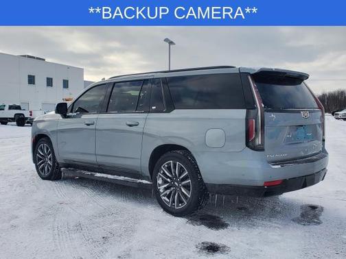 2023 Cadillac Escalade ESV Sport Platinum