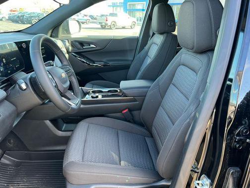 Mosaic Black Metallic 2026 Chevrolet Equinox 1LT