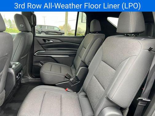 Sterling Gray Metallic 2024 Chevrolet Traverse LT