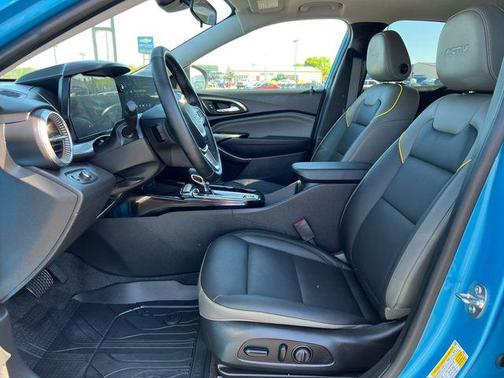 Marina Blue Metallic 2025 Chevrolet Trax FWD ACTIV