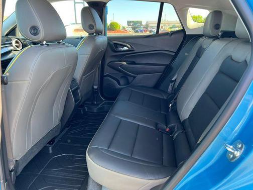 Marina Blue Metallic 2025 Chevrolet Trax FWD ACTIV