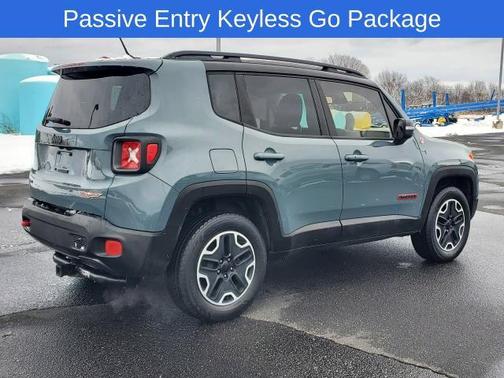 2016 Jeep Renegade Trailhawk