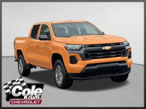 Sunrise Orange 2026 Chevrolet Colorado LT