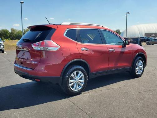 2016 Nissan Rogue SV