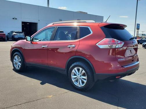 2016 Nissan Rogue SV