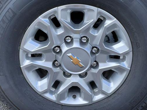 Sterling Gray Metallic 2026 Chevrolet Silverado 2500 LT