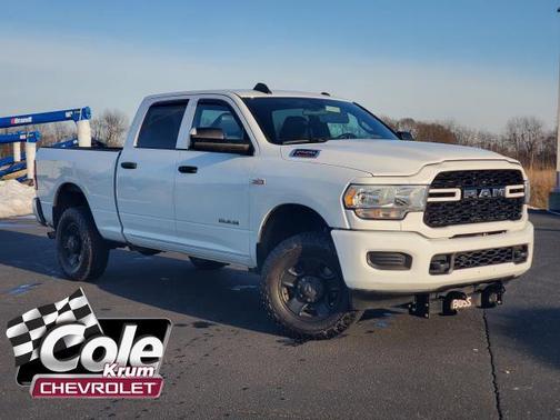 2021 RAM 2500 Tradesman Crew Cab 4x4 6'4' Box