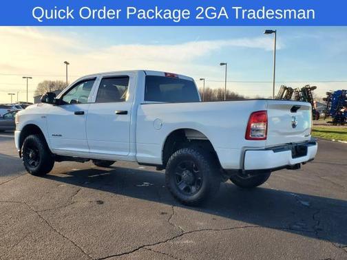 2021 RAM 2500 Tradesman Crew Cab 4x4 6'4' Box