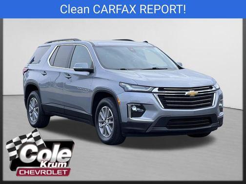 Sterling Gray Metallic 2023 Chevrolet Traverse LT Cloth