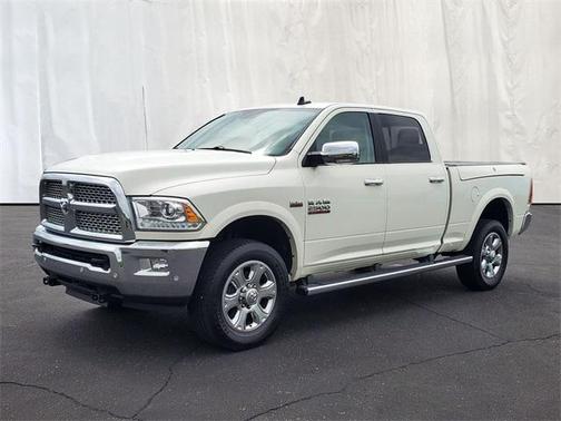 2018 RAM 2500 Laramie Crew Cab 4x4 6'4' Box