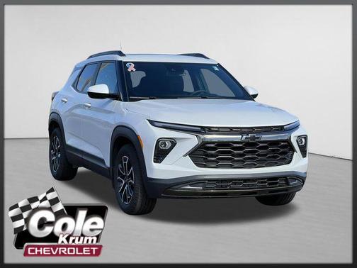 Iridescent Pearl Tricoat 2025 Chevrolet Trailblazer ACTIV