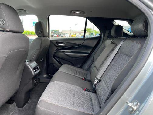 Sterling Gray Metallic 2024 Chevrolet Equinox 1LT