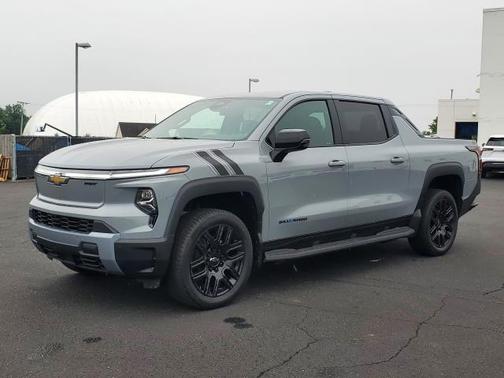 2025 Chevrolet Silverado EV LT