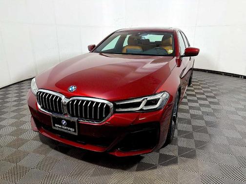 Aventurin Red Metallic 2023 BMW 530 i xDrive