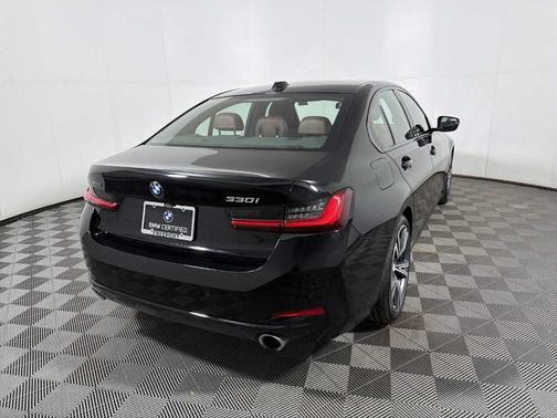2023 BMW 330 i xDrive