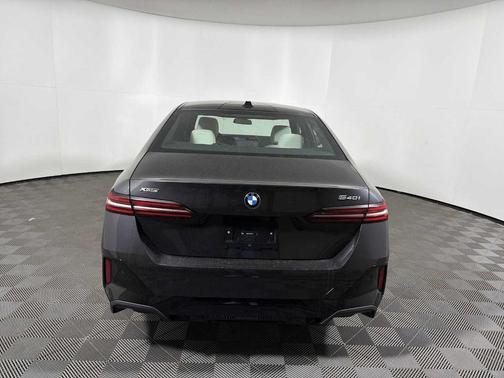 2026 BMW 540 i xDrive