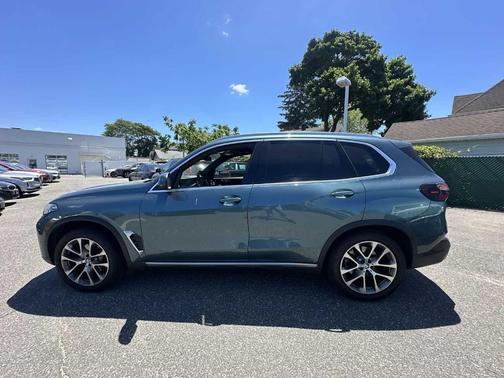 Blue Ridge Mountain Metallic 2024 BMW X5 xDrive40i