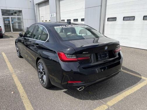 2025 BMW 330 i xDrive