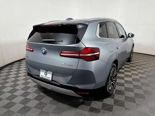 Pure 2025 BMW X3 30 xDrive