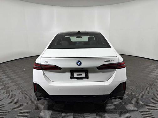 2026 BMW i5 xDrive40
