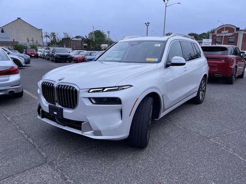 2023 BMW X7 xDrive40i