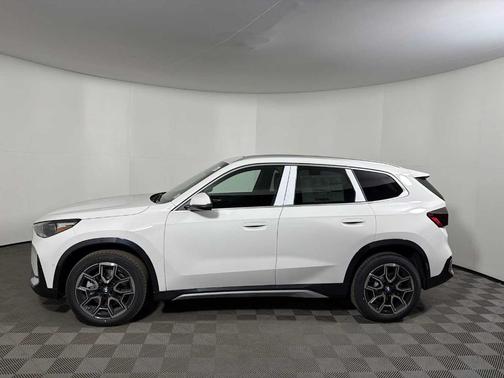 Alpine White 2026 BMW X1 xDrive28i