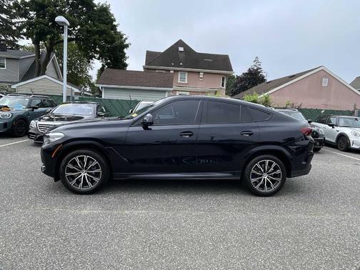 2022 BMW X6 xDrive40i