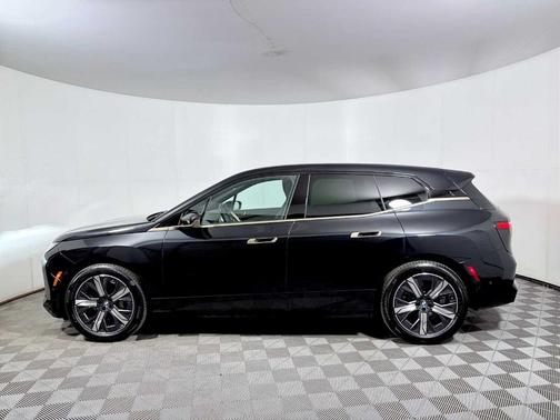 Black Sapphire Metallic 2026 BMW iX xDrive60