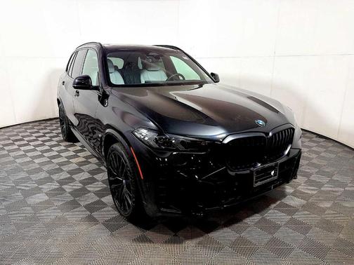 Black Sapphire Metallic 2024 BMW X5 xDrive40i