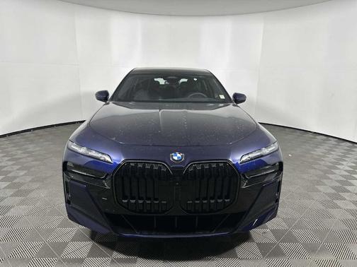 2026 BMW 760 760i xDrive