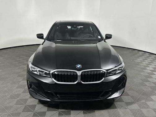 2025 BMW 330 i xDrive