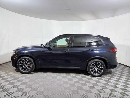 Carbon Black Metallic 2023 BMW X5 xDrive40i