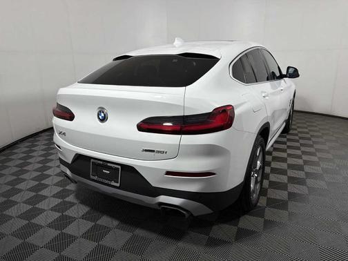 Alpine White 2023 BMW X4 xDrive30i
