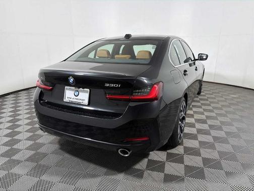 2025 BMW 330 i xDrive