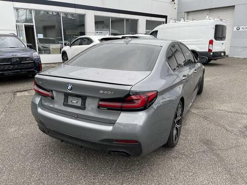 2023 BMW 540 i xDrive