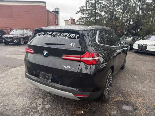 Black Sapphire Metallic 2025 BMW X3 30 xDrive